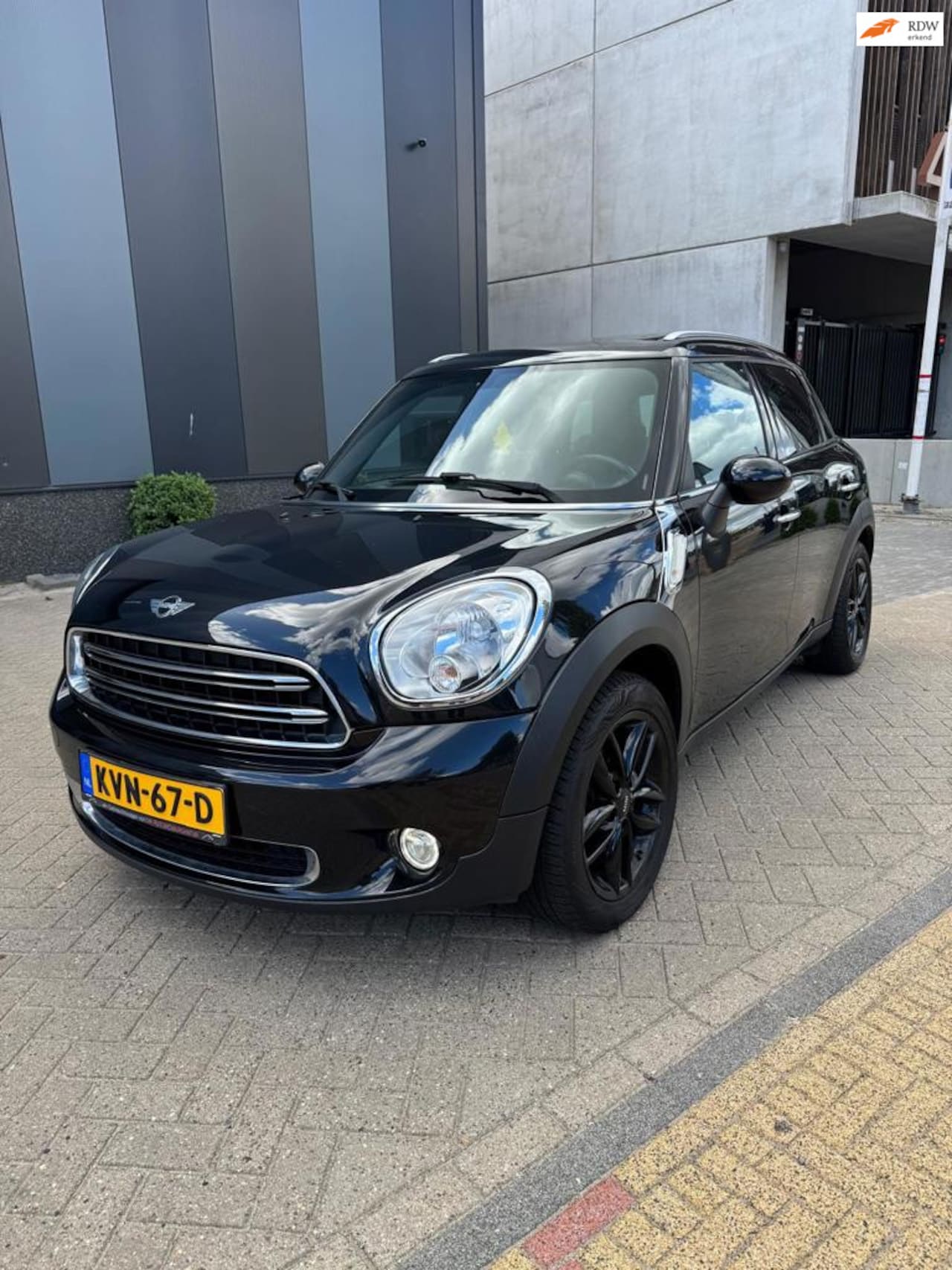 MINI Countryman - 1.6 Cooper Salt (PANO.STOELVERWARMING, NAVIGATIE, CRUISE CONTROL, PARKEERSENSOREN) - AutoWereld.nl