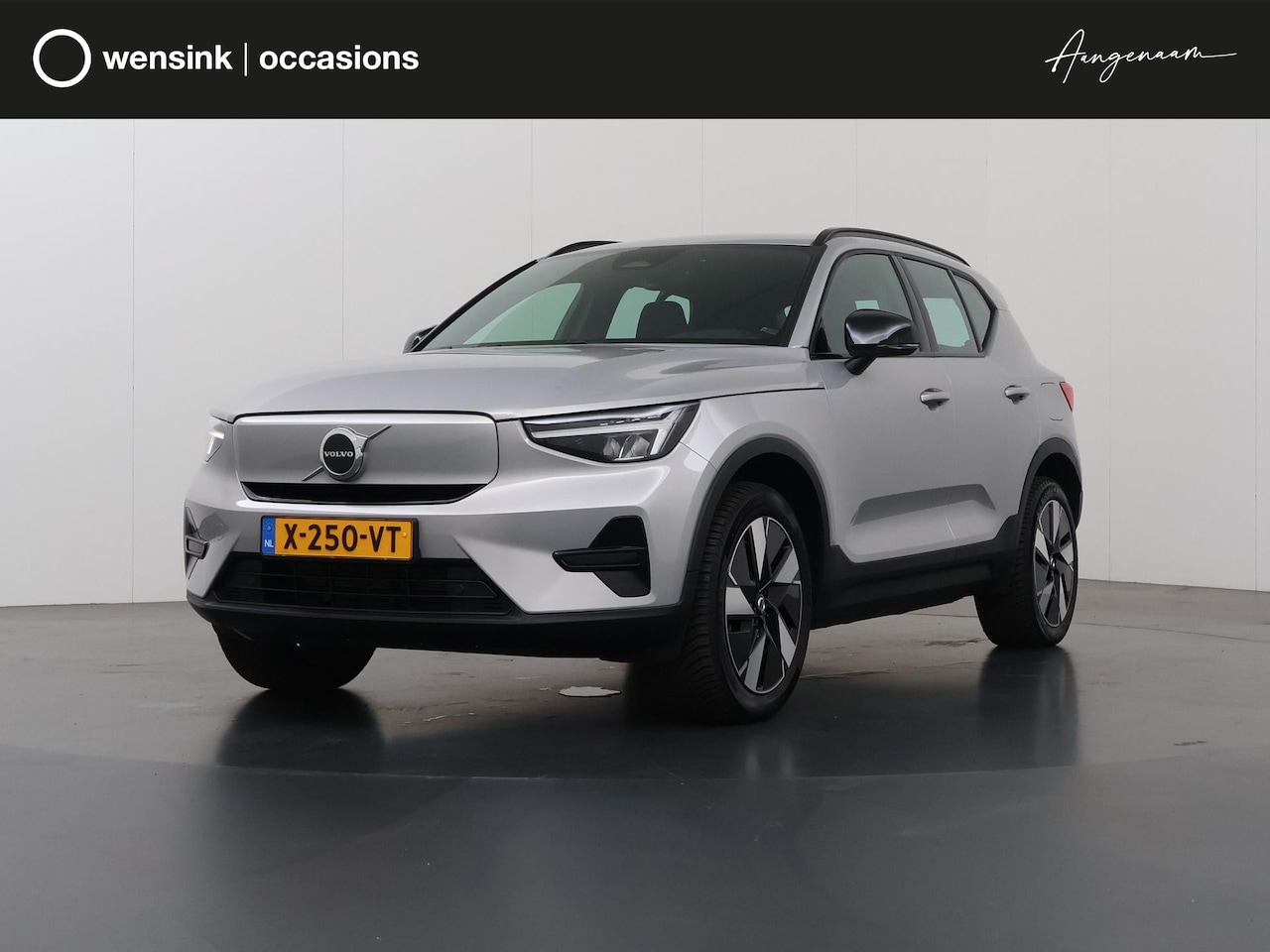 Volvo XC40 - Single Motor Essential 69 kWh | SOH 96% | LED | Sportstoelen | Navigatie | Apple CarPlay/A - AutoWereld.nl