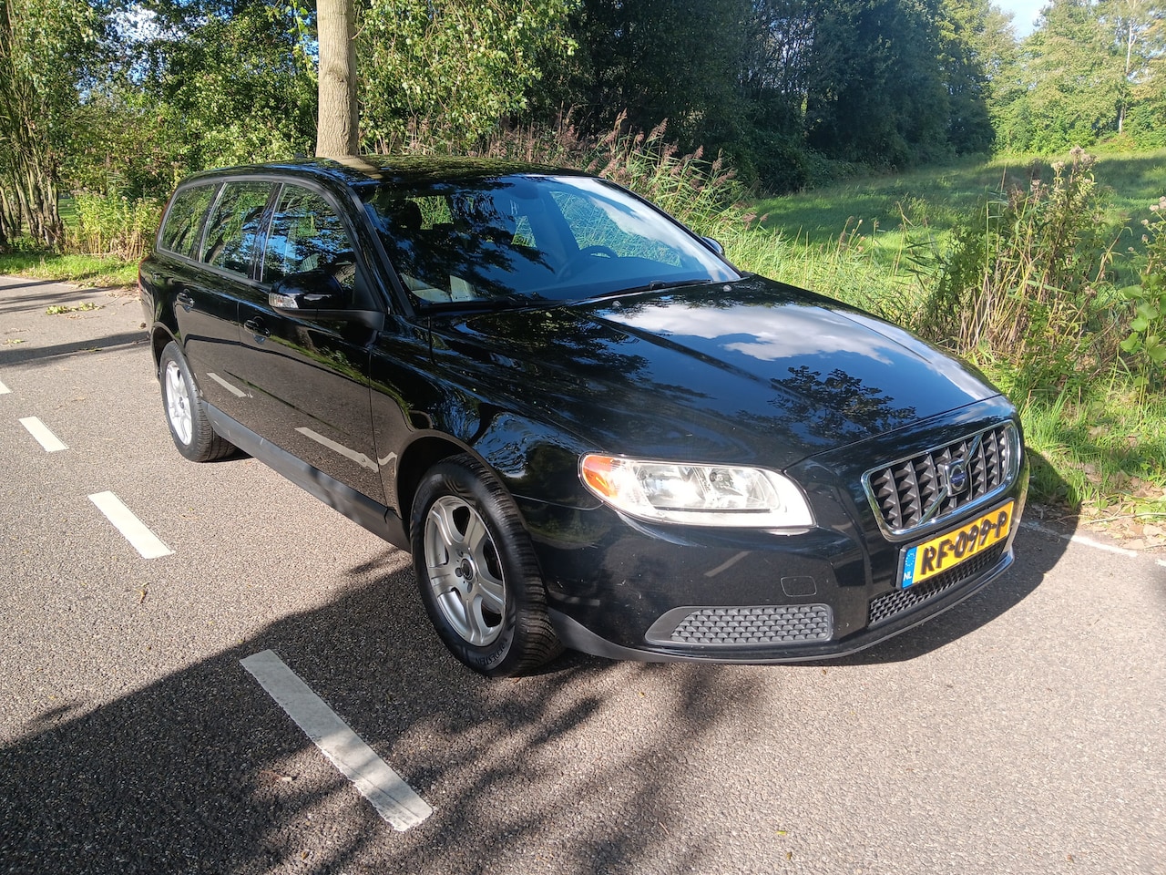 Volvo V70 - 2.0 2.0 140PK - AutoWereld.nl