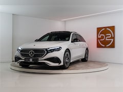 Mercedes-Benz E-klasse Estate - 300 e Premium AMG 313PK | Pano | Sfeer | Trekhaak | Night | ACC&Dodehoek | Fabrieksgaranti