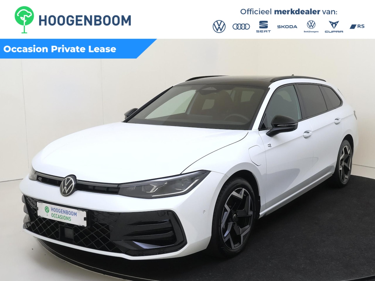 Volkswagen Passat Variant - 1.5 eHybrid R-Line Edition | SoH 97% | Panoramadak | Lederen bekleding ‘Puglia’ | Trekhaak - AutoWereld.nl