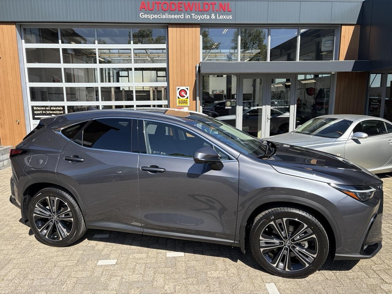 Lexus NX - 450h+ AWD EXECUTIVE LINE A/T - AutoWereld.nl