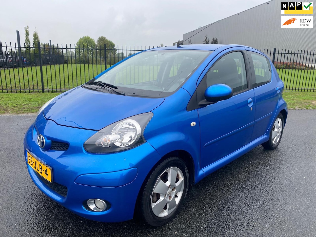 Toyota Aygo - 1.0-12V|Airco|Apk 3-2027|Bluetooth|Cruise|5 drs| - AutoWereld.nl