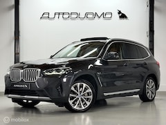 BMW X3 - xDrive30e High Executive | Pano | Trekhaak | Stuur- & stoelverwarming | Dodehoek | Camera