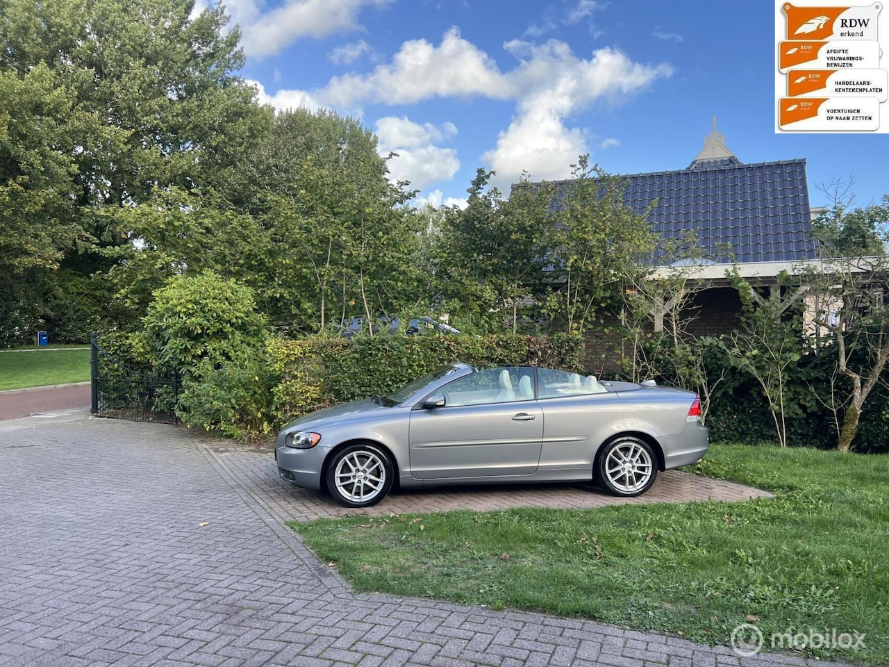 Volvo C70 Convertible - 2.5 T5 Momentum 2.5 T5 Momentum - AutoWereld.nl
