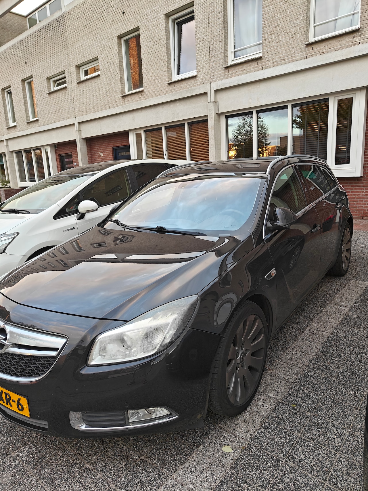 Opel Insignia Sports Tourer - 2.0 T Cosmo 4x4 - AutoWereld.nl