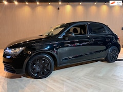 Audi A1 Sportback - 1.2 TFSI S-Line | Black on Black | Bluetooth | PDC