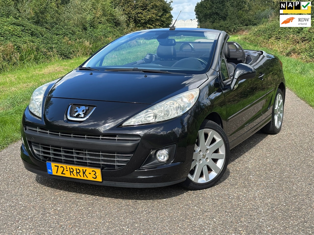 Peugeot 207 CC - 1.6 VTi Noir & Blanc/Clima/Leder/Pdc/1e Eigenaar - AutoWereld.nl