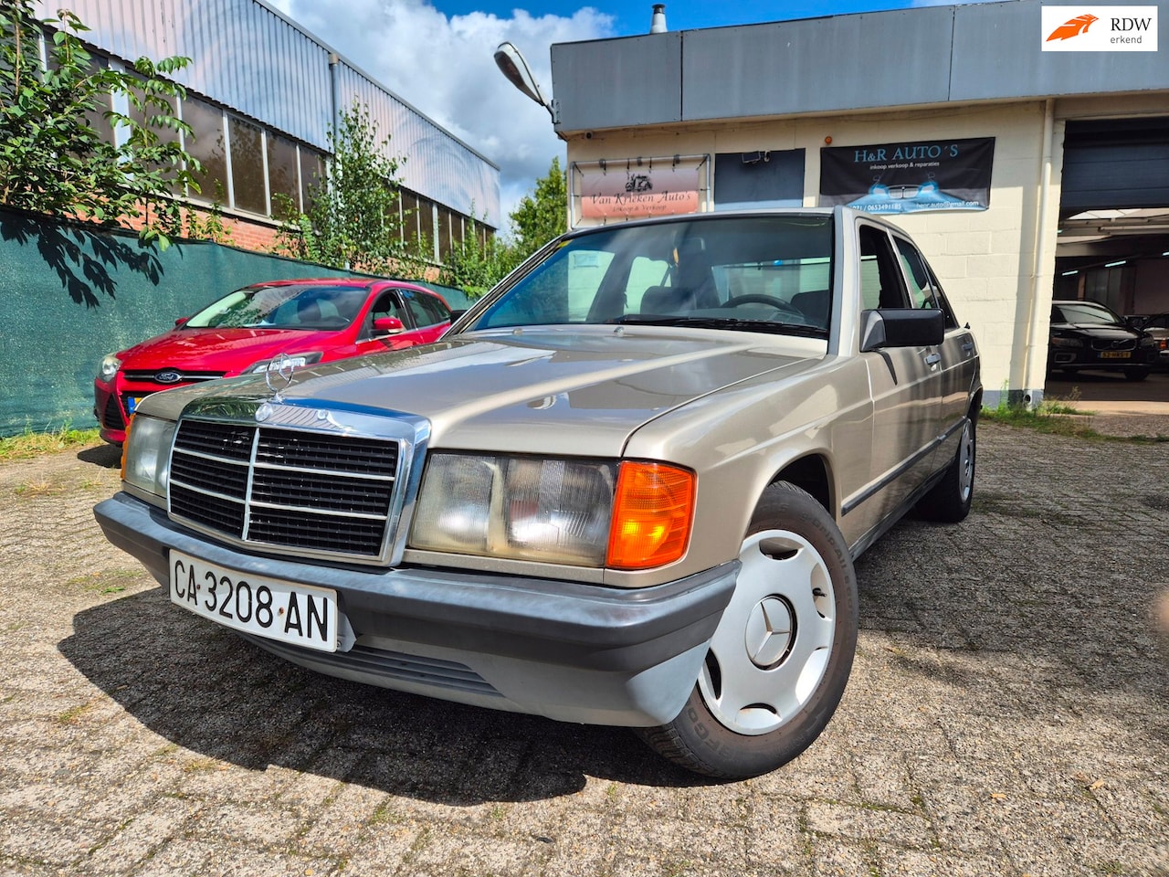Mercedes-Benz 190-serie - 2.5 D 2.5 D, AUTOMAAT, SCHITTERENDE 5 CILINDER - AutoWereld.nl
