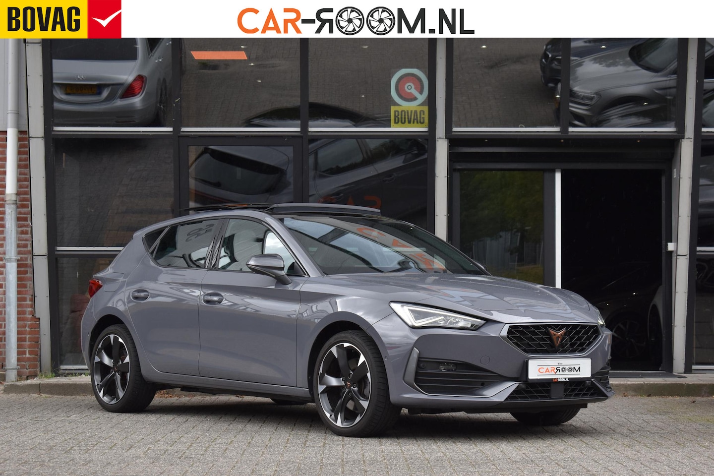 CUPRA Leon - 1.4 e-Hybrid VZ Business Pano Keyless Lane Camera - AutoWereld.nl