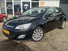 Opel Astra - 1.4 Cosmo*GELUID IN V-BAK