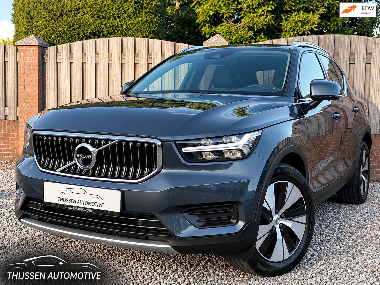 Volvo XC40 - 1.5 T4 Recharge Inscription Expression 360 CAMERA STOEL STUUR VERWARMING TREKHAAK CLIMATE - AutoWereld.nl