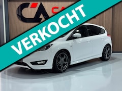 Ford Focus - 1.0 EcoBoost ST Line Business / Cruise Control / Full Map Navigatie /