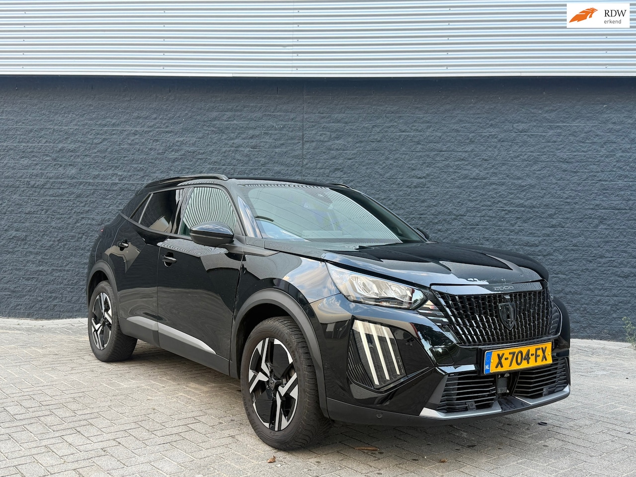 Peugeot 2008 - 1.2 130 Allure AUTOMAAT/LED - AutoWereld.nl