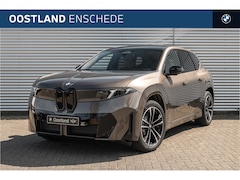 BMW iX3 - 40 eDrive M Sport / Trekhaak / Panoramadak / M Sportstoelen / 3D Head-Up / Harman Kardon /