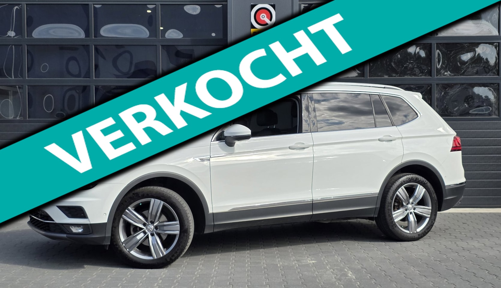 Volkswagen Tiguan Allspace - 1.4 TSI Highline 7P | LEDER | 360 CAMERA | TREKHAAK - AutoWereld.nl