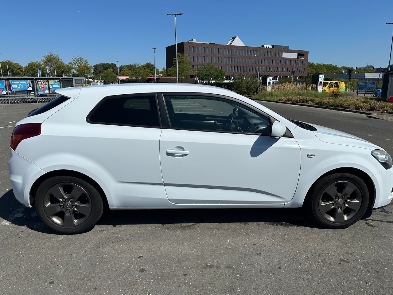 Kia Pro cee'd - 1.4 CVVT X-tra - AutoWereld.nl