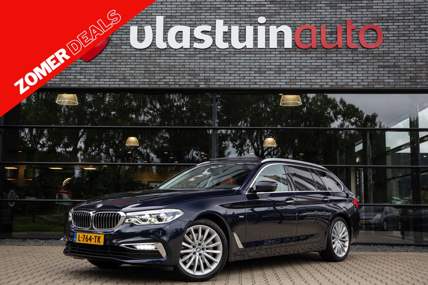BMW 5-serie Touring - 530i High Executive 530i High Executive , Panoramadak, Trekhaak, Memory, - AutoWereld.nl