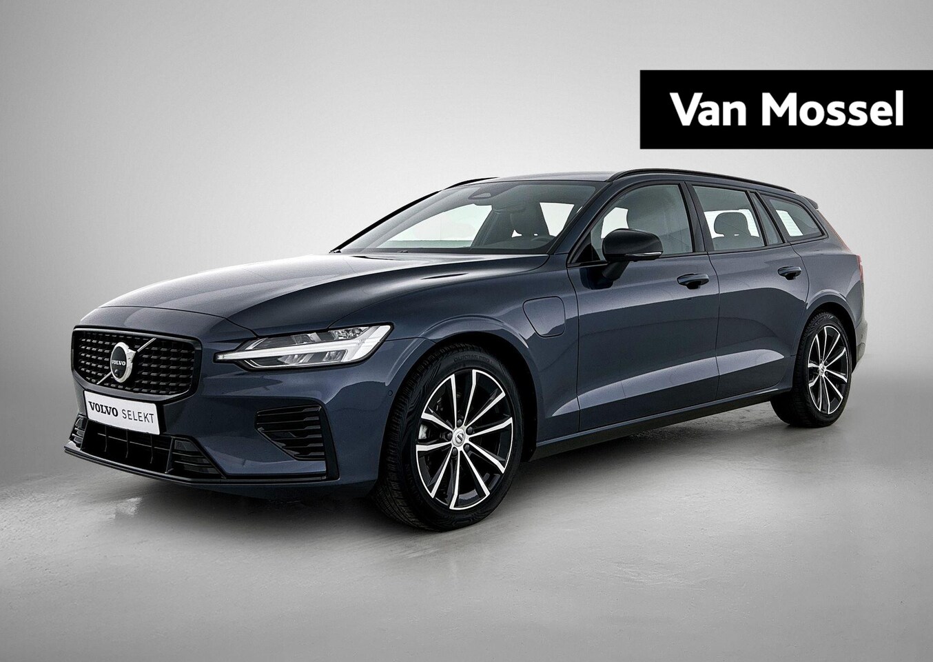 Volvo V60 - 2.0 T6 Plug-in hybrid AWD Plus Dark 2.0 T6 Plug-in hybrid AWD Plus Dark - AutoWereld.nl