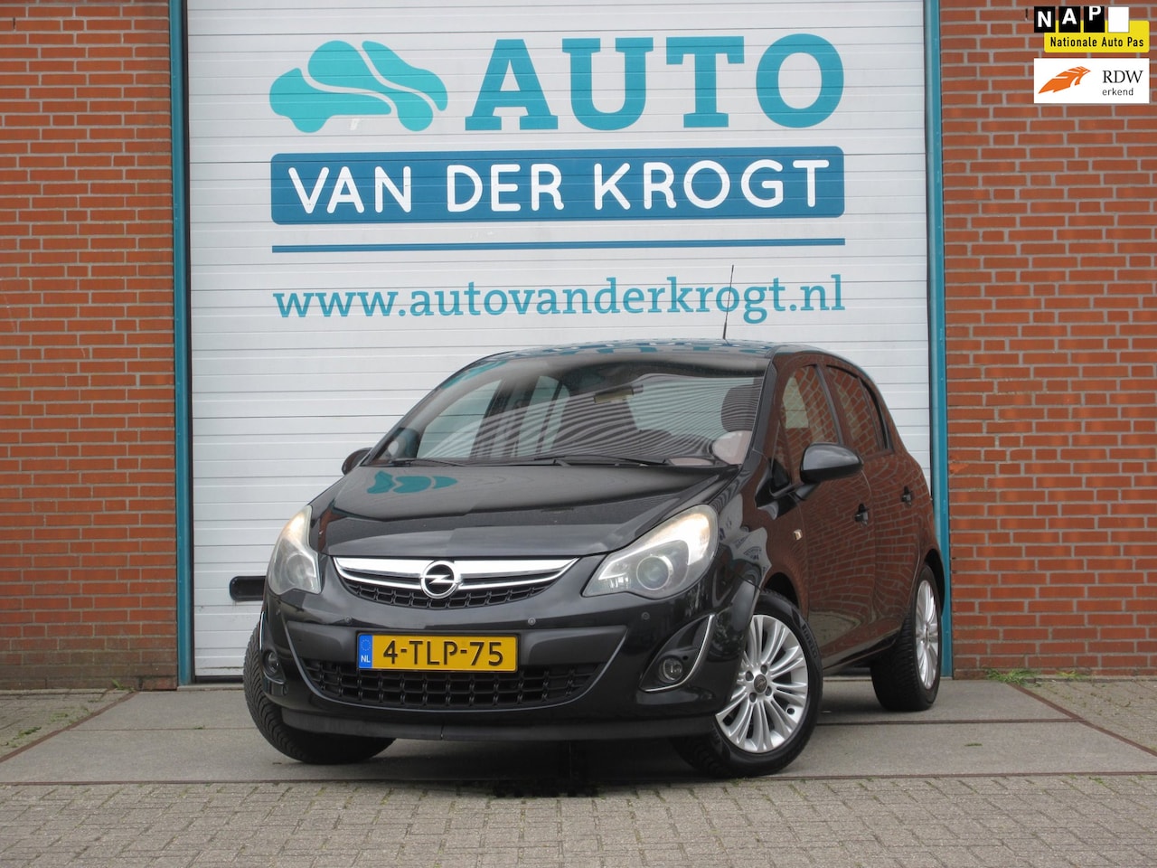 Opel Corsa - 1.4-16V Cosmo 1.4-16V Cosmo, 5 Drs, Navi, LM, Airco, 1e Eig, APK 3-27 - AutoWereld.nl