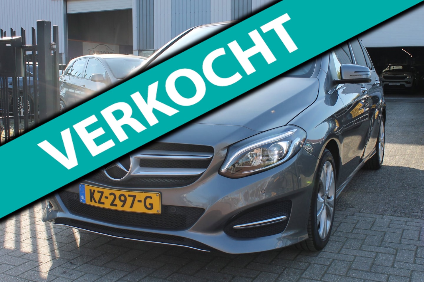 Mercedes-Benz B-klasse - 180 Ambition LED Navi Trekhaak Cruise Clima! - AutoWereld.nl