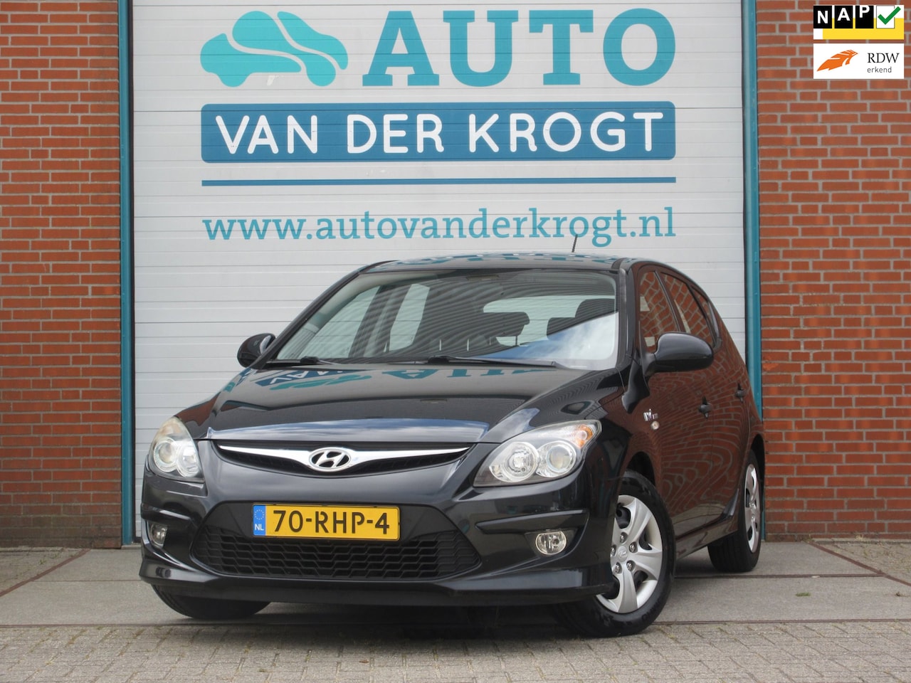 Hyundai i30 - 1.4i i-Drive Cool 1.4i i-Drive Cool, Airco, metallic, APK 5-27 - AutoWereld.nl