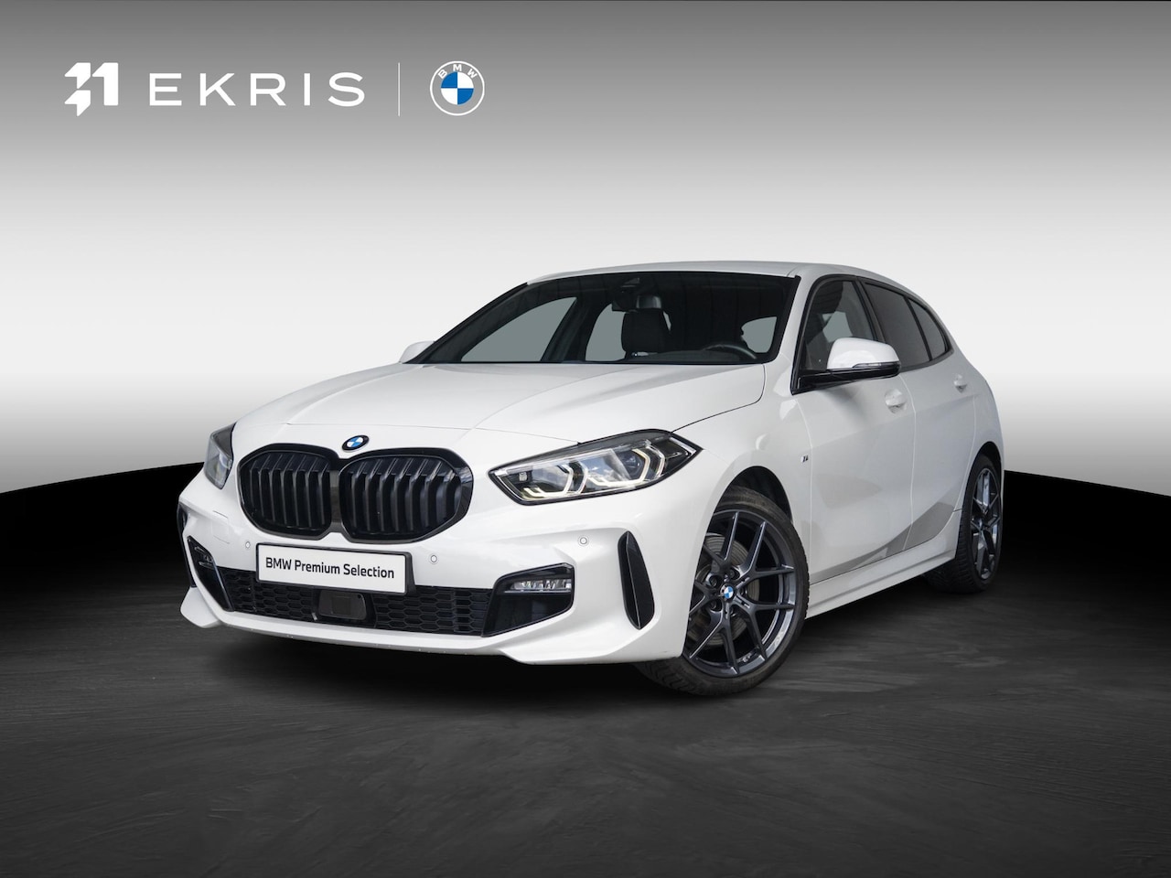 BMW 1-serie - 120i | M Sport | Innovation Pack | Head-Up Display | Harman Kardon | Stuurwielrand verwarm - AutoWereld.nl