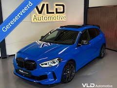 BMW 1-serie - M135i xDrive Pano Alcantara HUD H&K Sfeer M-Sport
