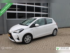 Toyota Yaris - 1.5 Hybrid Aspiration | 1e Eigenaar Boekjes | Parkeersensoren achter | Cruise control