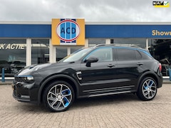 Lynk & Co 01 - 1.5 261pk PHEV 7DCTH | Orig. NL | PanoramaDak | 360 graden Camera | Carplay |