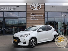 Toyota Yaris - HYBRID 115 DYNAMIC COMFORT-PACK LED 16"LMV PRIVACY-GLASS ALL-SEASON BLISS PARK-SENSOREN ST
