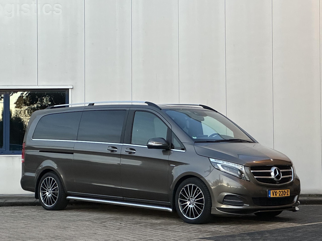 Mercedes-Benz V-klasse - 250d Extra Lang DC Avantgarde Edition l Marge l - AutoWereld.nl