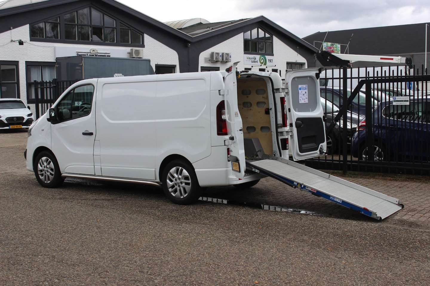Opel Vivaro - 1.6 CDTI L1H1 Oprijplaat! - AutoWereld.nl