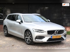 Volvo V60 - 2.0 T4 Momentum Pro Panorama-Elek, Dak/Camera/Parkeersensor v, a/Trekhaak uitklapbaar