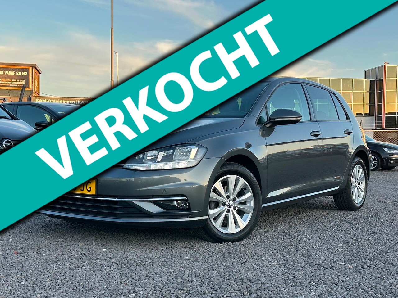 Volkswagen Golf - 1.0 TSI Comfortline/NAVI/CLIMA/CARPLAY - AutoWereld.nl