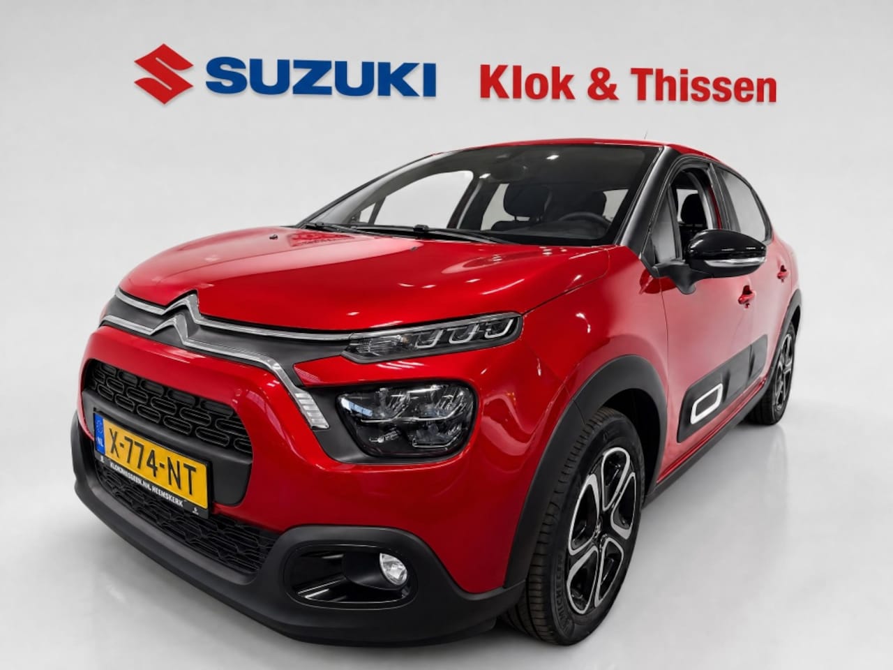 Citroën C3 - Lage KM-stand super luxe 1.2 Pure Tech Plus Clima Tronic Trekhaak Navigatie Cruise Control - AutoWereld.nl