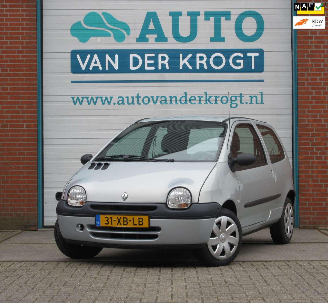 Renault Twingo - 1.2 Authentique 1.2 Authentique, Elec.ramen, NL auto, 67.839 km, Retro! APK 2-27 - AutoWereld.nl