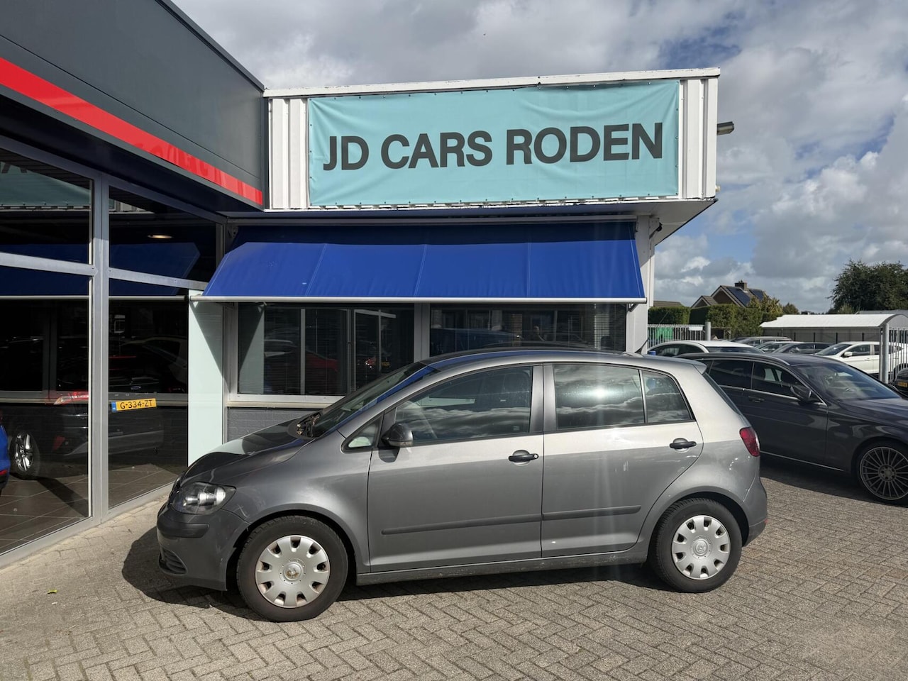Volkswagen Golf - 1.6 FSI Comfort! Luxe koopje! handel/ export - AutoWereld.nl