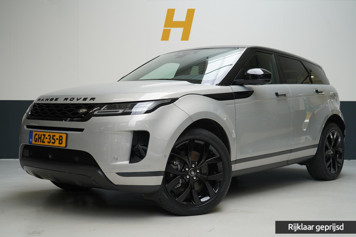 Land Rover Range Rover Evoque - 1.5 P300e AWD R-Dynamic SE | SoH 91,5% | Navigatie | Carplay | Trekhaak | Lm velgen - AutoWereld.nl