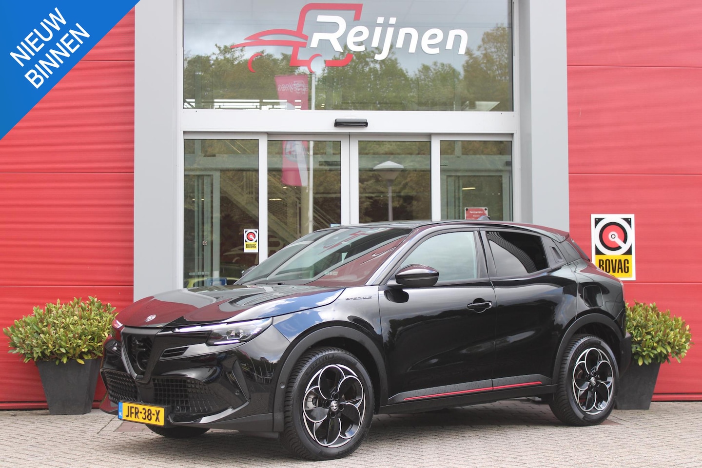 Alfa Romeo Junior - ELETTRICA SPECIALE 156PK 54 kWh | TECHNOLOGIE PAKKET (O.A. FULL LED ADAPTIVE MATRIX KOPLAM - AutoWereld.nl
