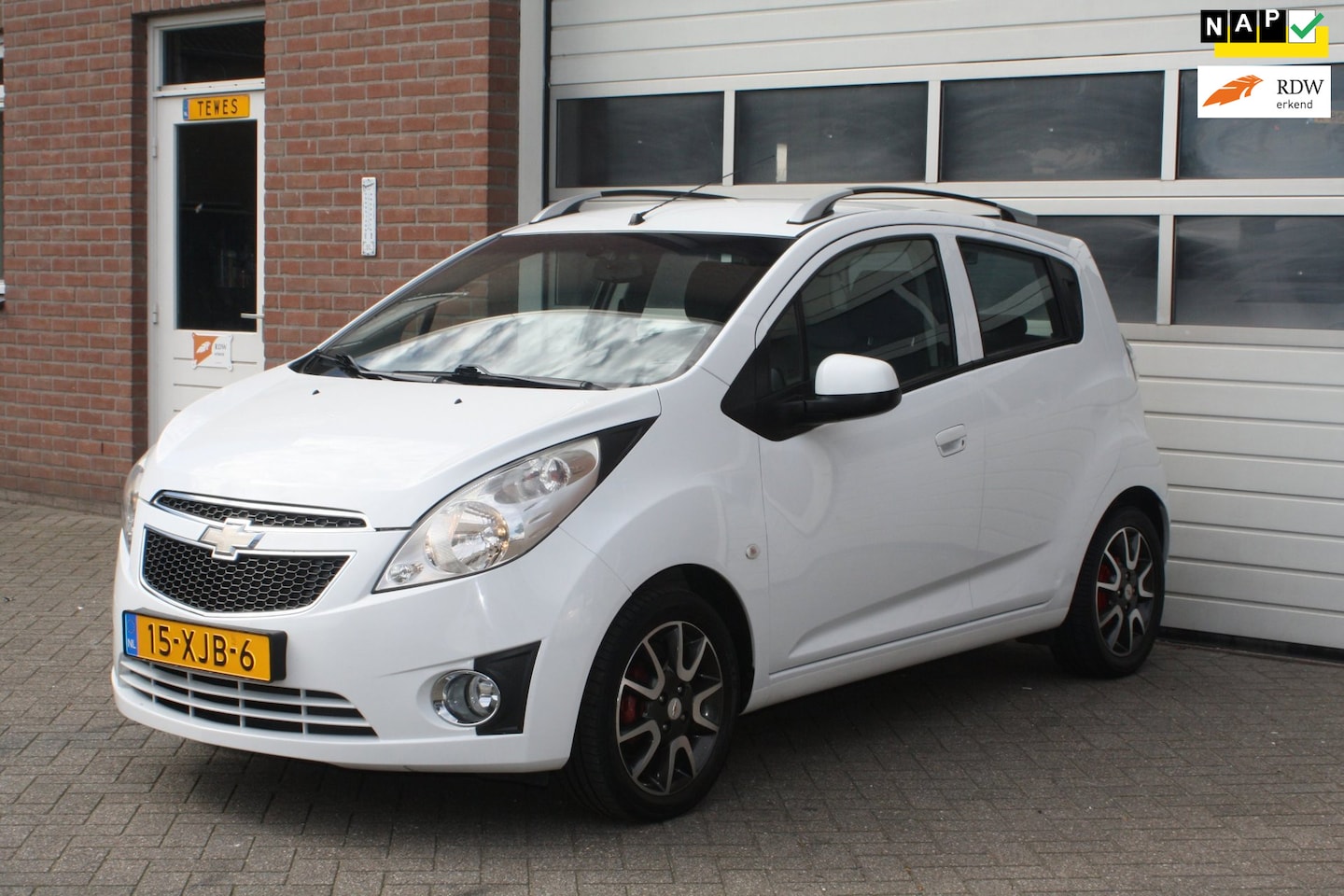 Chevrolet Spark - 1.0 16V LS Bi-Fuel 1.0 16V LS Bi-Fuel Nieuwe Apk, LPG Af Fabriek, 5 Deurs, Licht Metalen Velgen, Airco. - AutoWereld.nl