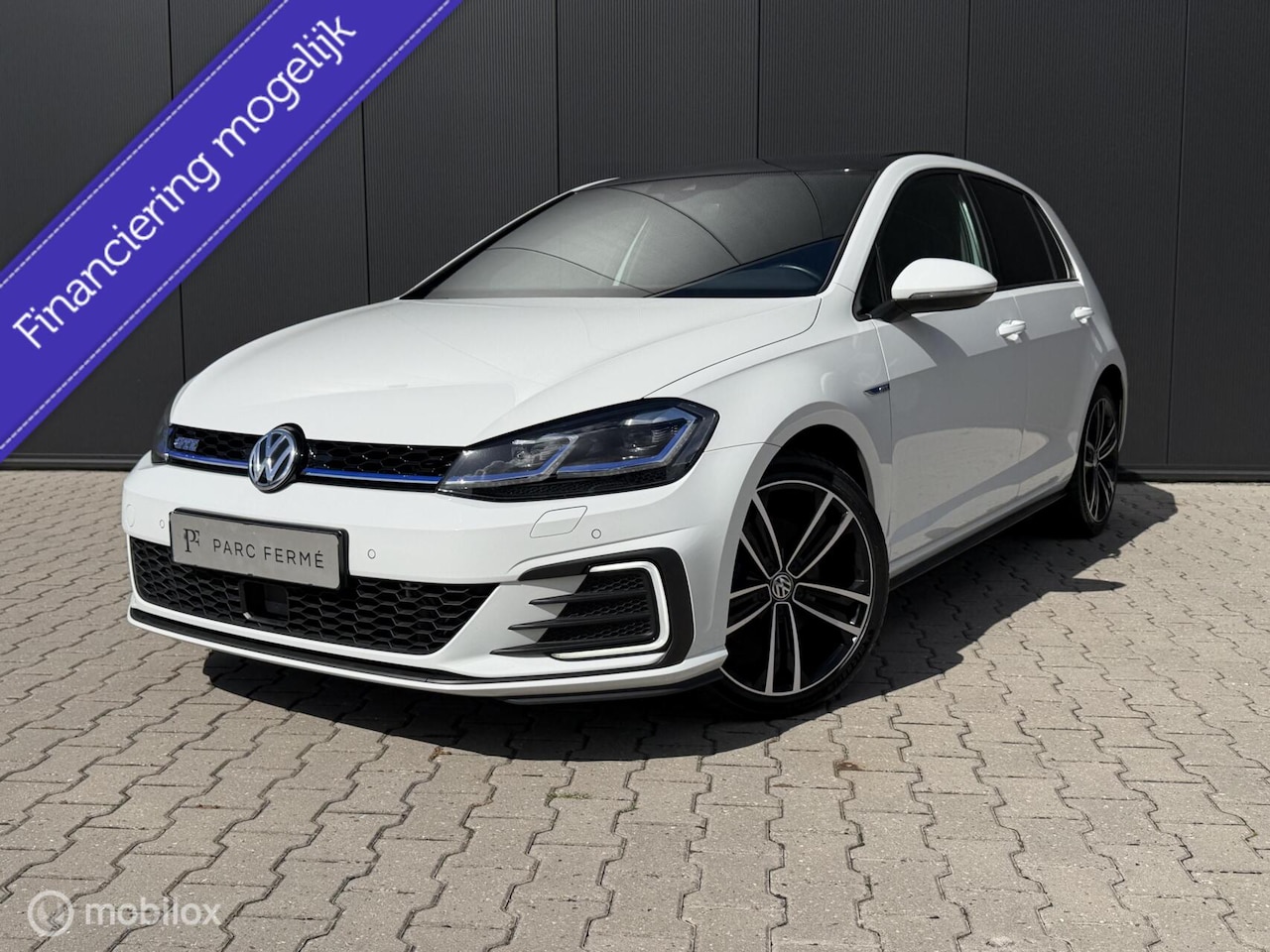 Volkswagen Golf - 1.4 TSI PHEV GTE/Pano/Virtual/1e eig/ACC/Cam - AutoWereld.nl
