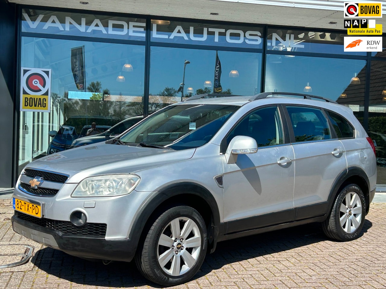 Chevrolet Captiva - 3.2i Executive AWD Aut. 7-Pers! Leer App-Connect Clima Cruise Trekhaak NL-Auto NAP! - AutoWereld.nl