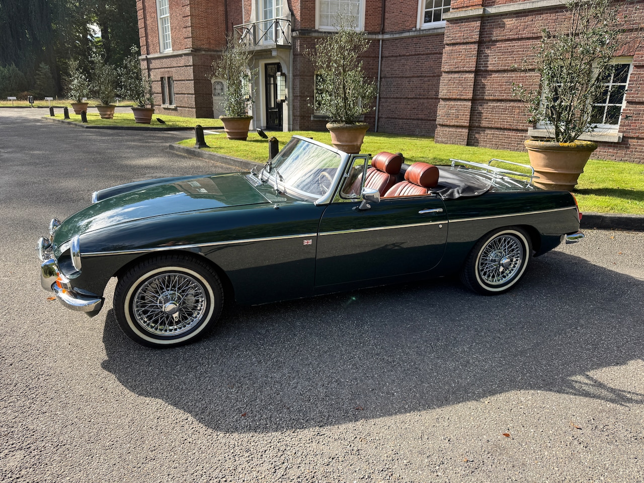 MG B type - 1.8 Roadster - AutoWereld.nl