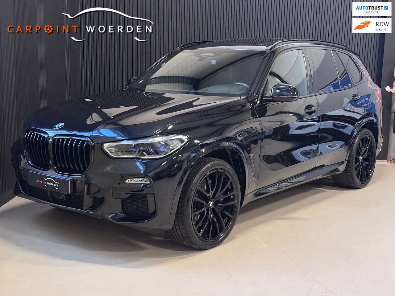 BMW X5 - XDrive45e M-SPORT | PANO | LASER LED | BOMVOL! - AutoWereld.nl