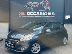Peugeot 208 - 1.2 VTi Access - Parksens - Navi - BT