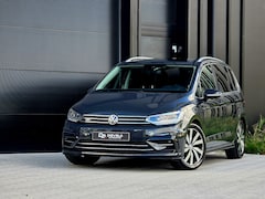 Volkswagen Touran - 1.5 TSI Highline Edition R 7p 3x R-line PANO ACC DSG Trekhaak 7-persoons