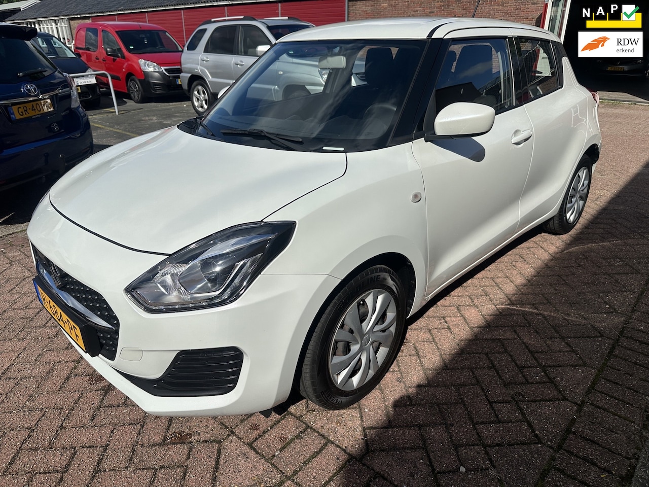 Suzuki Swift - 1.2 Comfort Smart Hybrid AIRCO PDC CC NAP APK - AutoWereld.nl