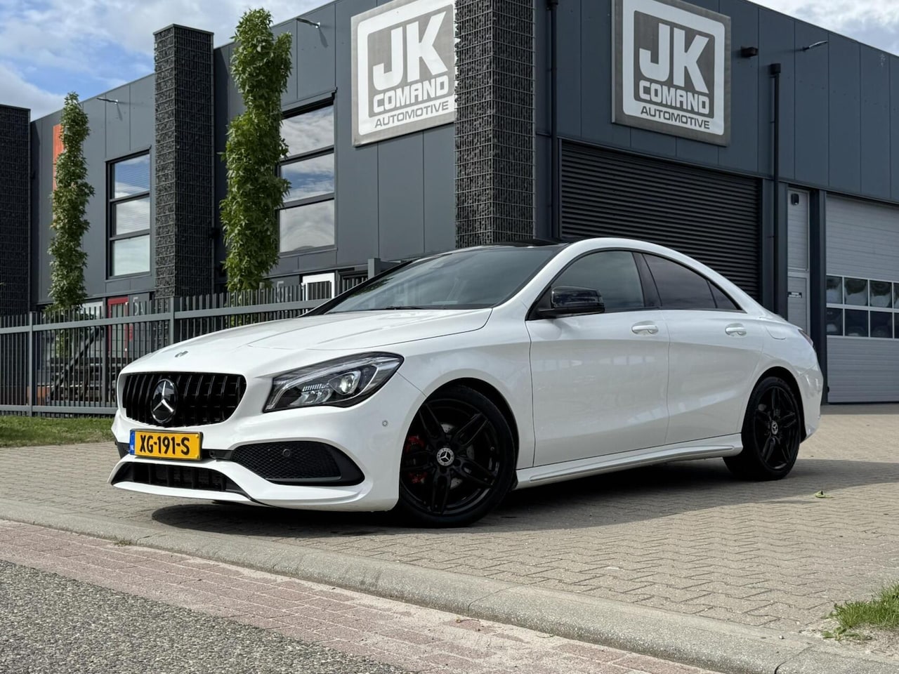Mercedes-Benz CLA-Klasse - 180 AMG|Night|CarPlay|Camera|Stoelverwarming - AutoWereld.nl
