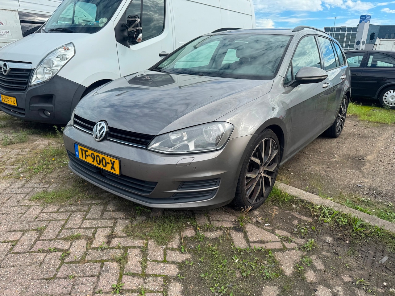 Volkswagen Golf Variant - 1.6 TDI DSG AUTOMAAT MEGATRONIC DEFECT !!!!! - AutoWereld.nl